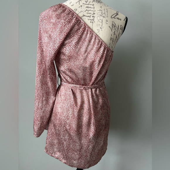 Asymmetrical One-Shoulder Cocktail Dress - Picture 2 of 3